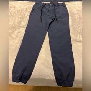 Lululemon NWOT navy blue women’s pant.